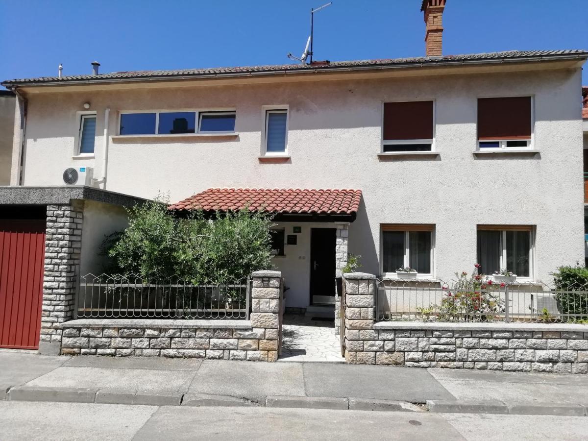 Apartments Jadranka Ivana Pula Exterior foto